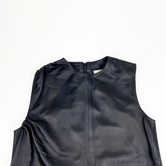 THE PACK by Campillo leather vest