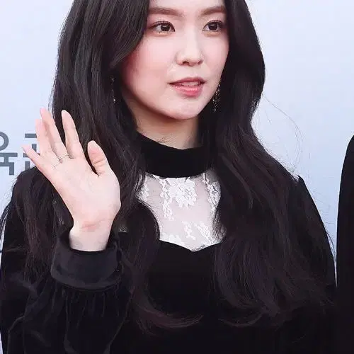 비피비 bpb 벨벳 레이스 블랙 미니 원피스 할로윈 연말 아이린 착용