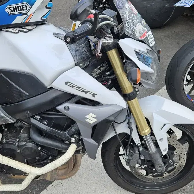 스즈키gsr750cc abs