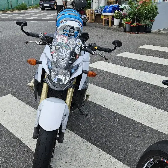 스즈키gsr750cc abs