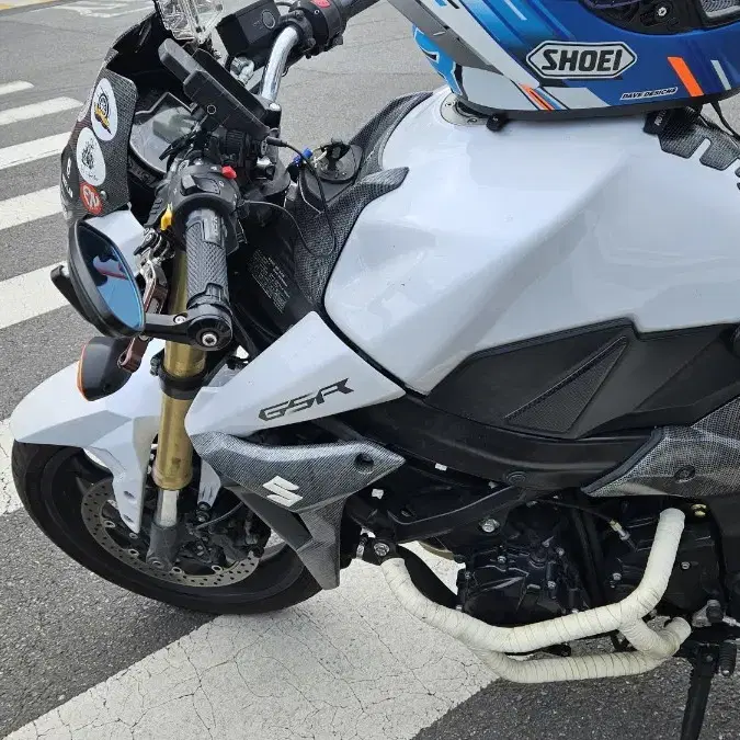 스즈키gsr750cc abs