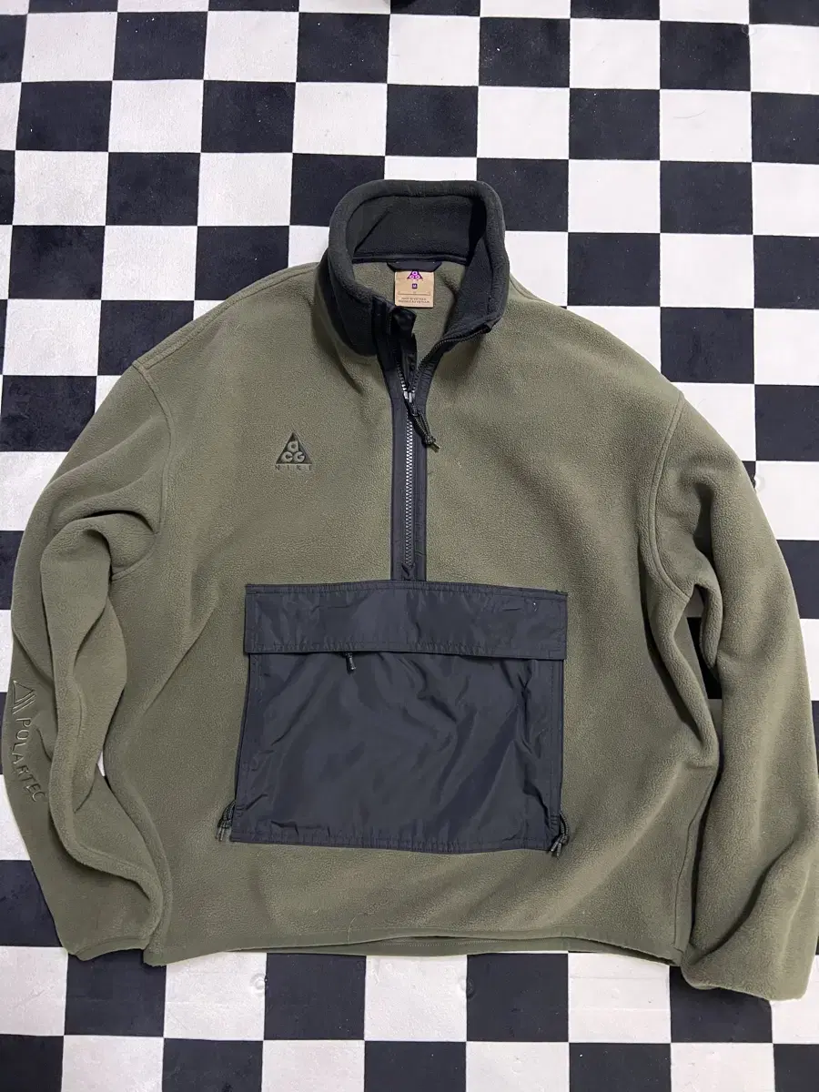 acg Anorak M