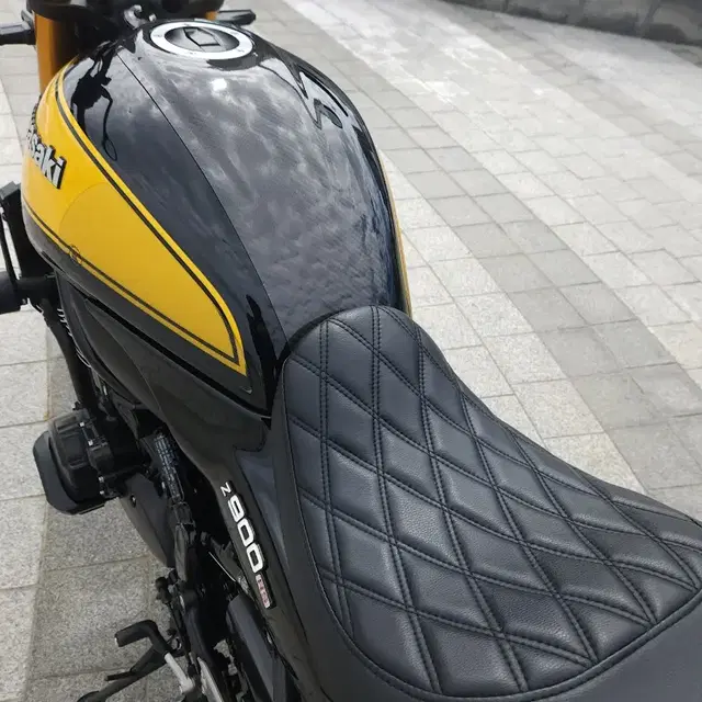 2023년 Z900RS se 신차급 짧은 키로수 w800올순정대차가능