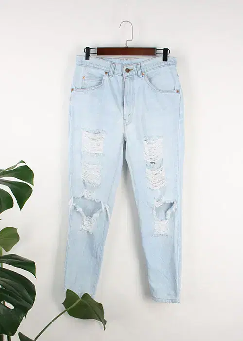 (32)Levi's 50619 made in canada