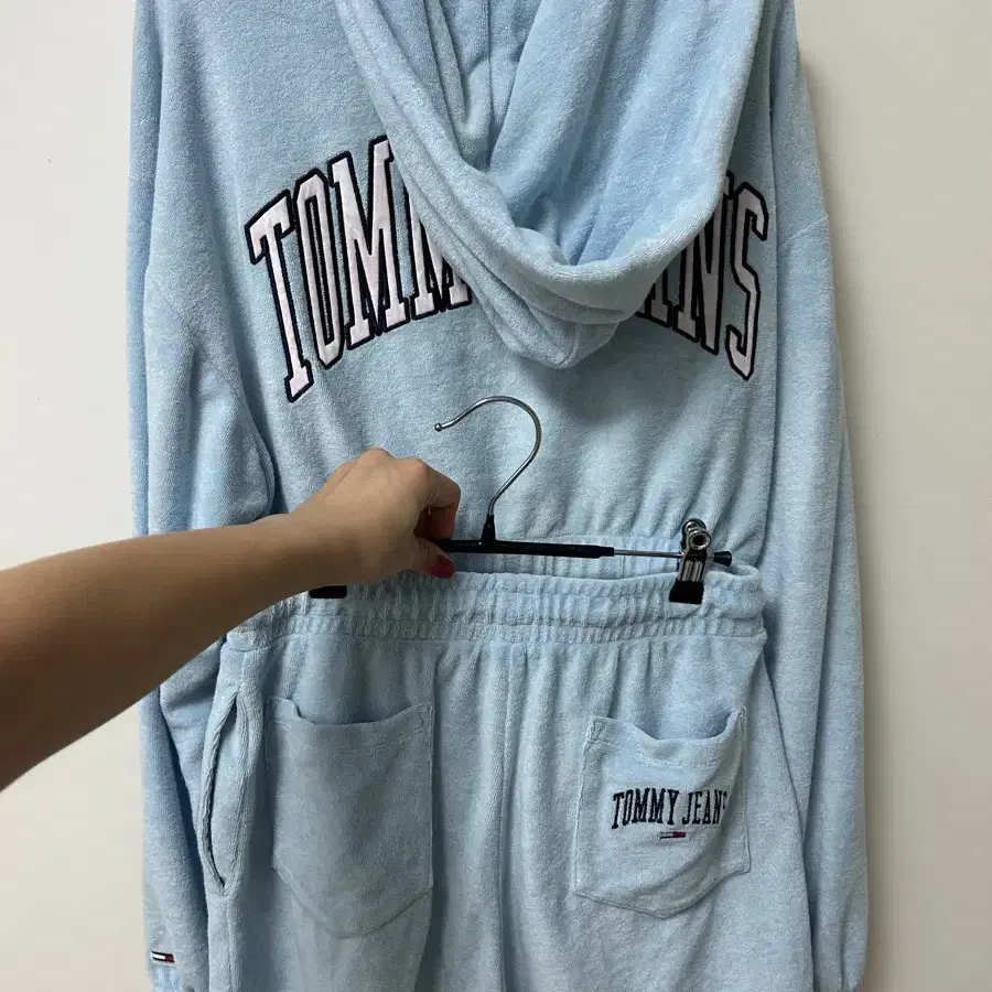 Tommy jeans 타미진스 태리소재 셋업