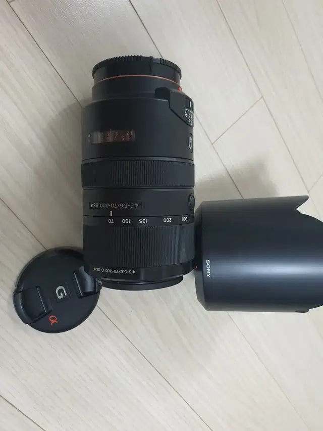 매물이 귀한 소니 a마운트 SAL70300G 캐스퍼 렌즈 70-300mm