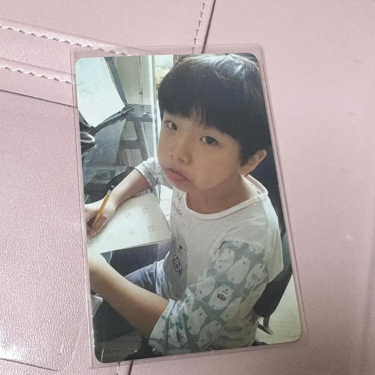 (source)boynextdoor baby woonhak baby photocard