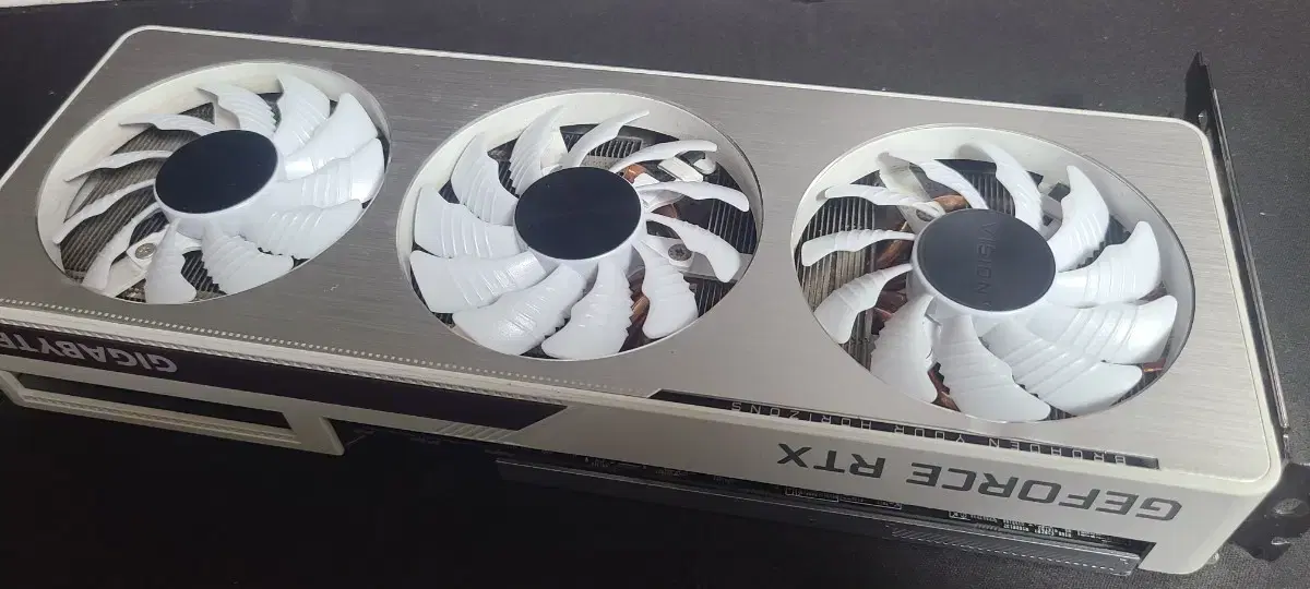 기가바이트 GeForce RTX 3060Ti VISION 그래픽카드