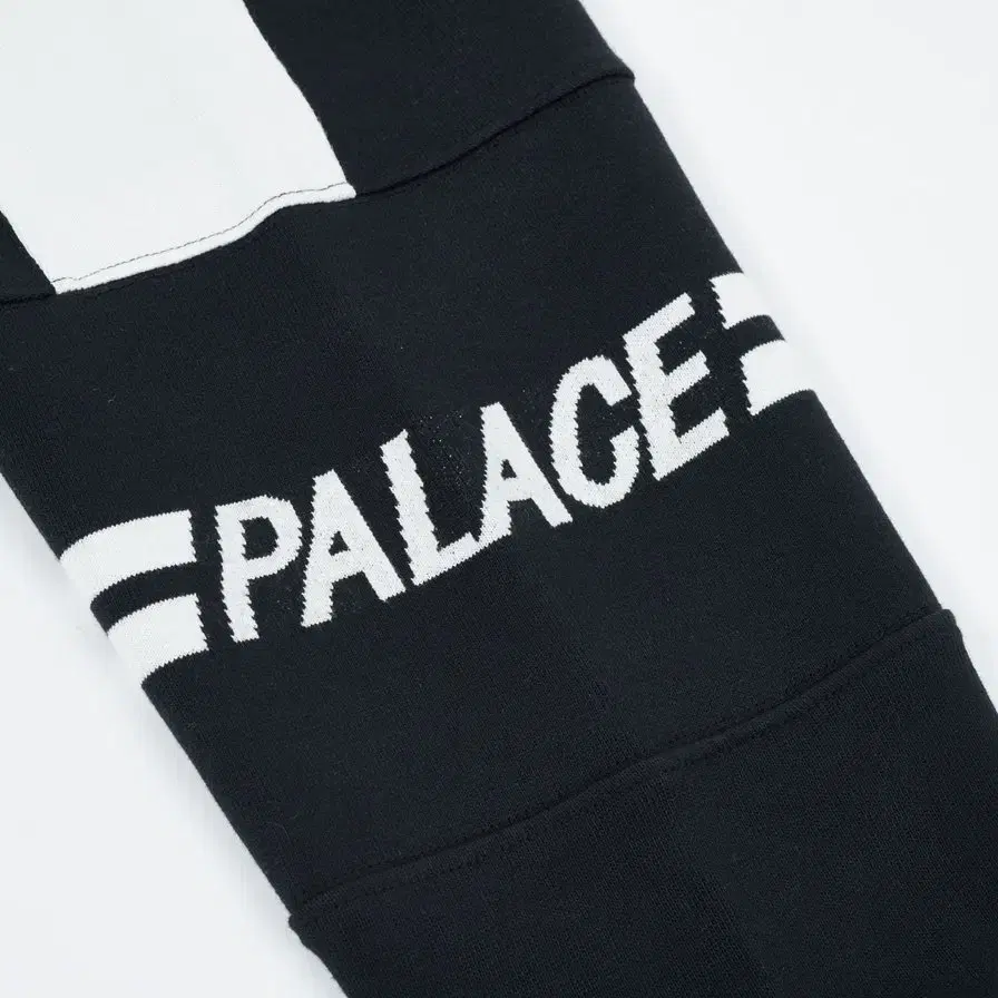 Palace 320 크루넥_블랙/화이트(L)