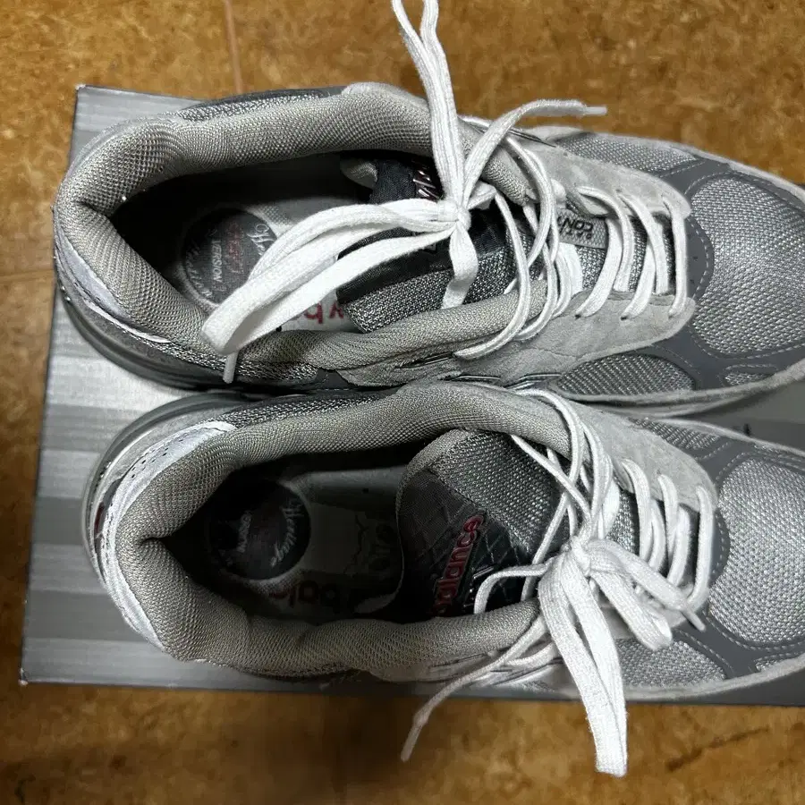 뉴발란스 New Balance 990v3 Made in USA Grey