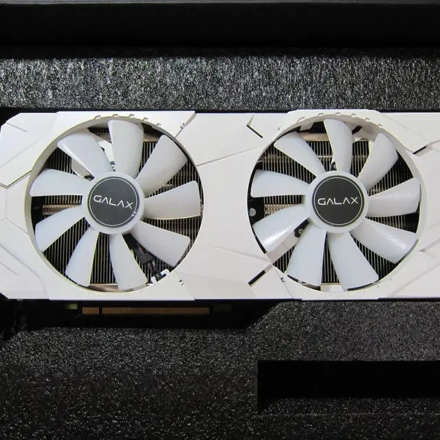 GALAX  RTX 2060 SUPER EX WHITE OC D6 8GB