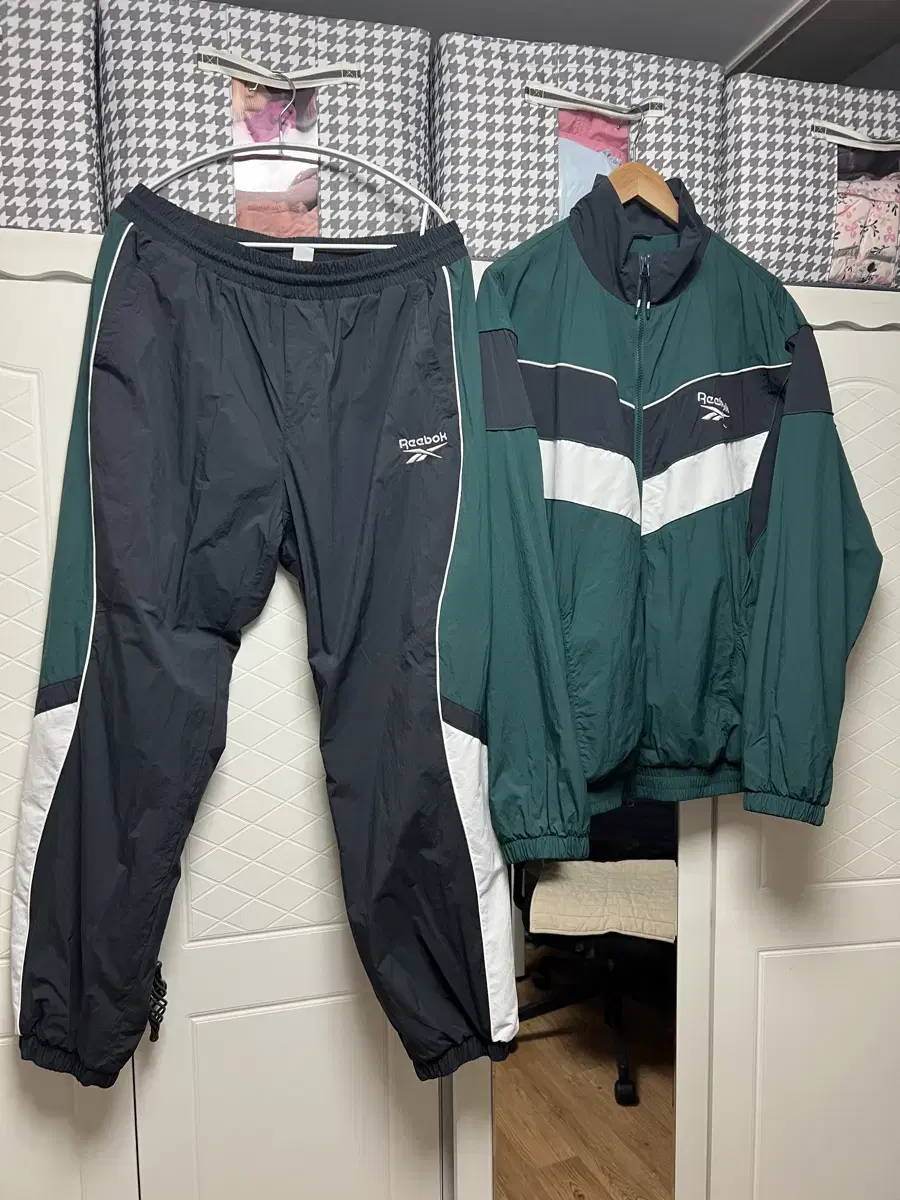 Reebok Heritage Training Setup Windbreaker