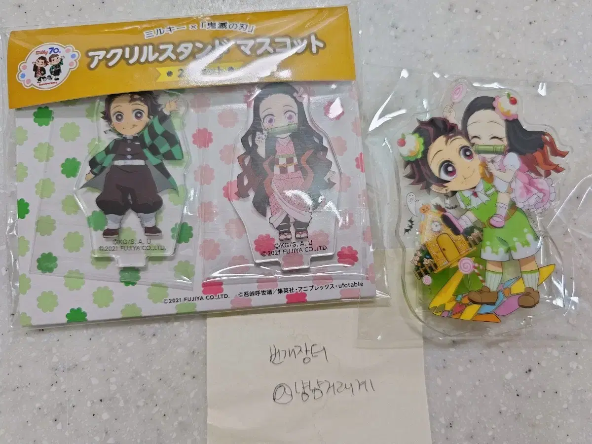 Demon Slayer Tanjiro Nezuko Milky acrylic stand Halloween 2022