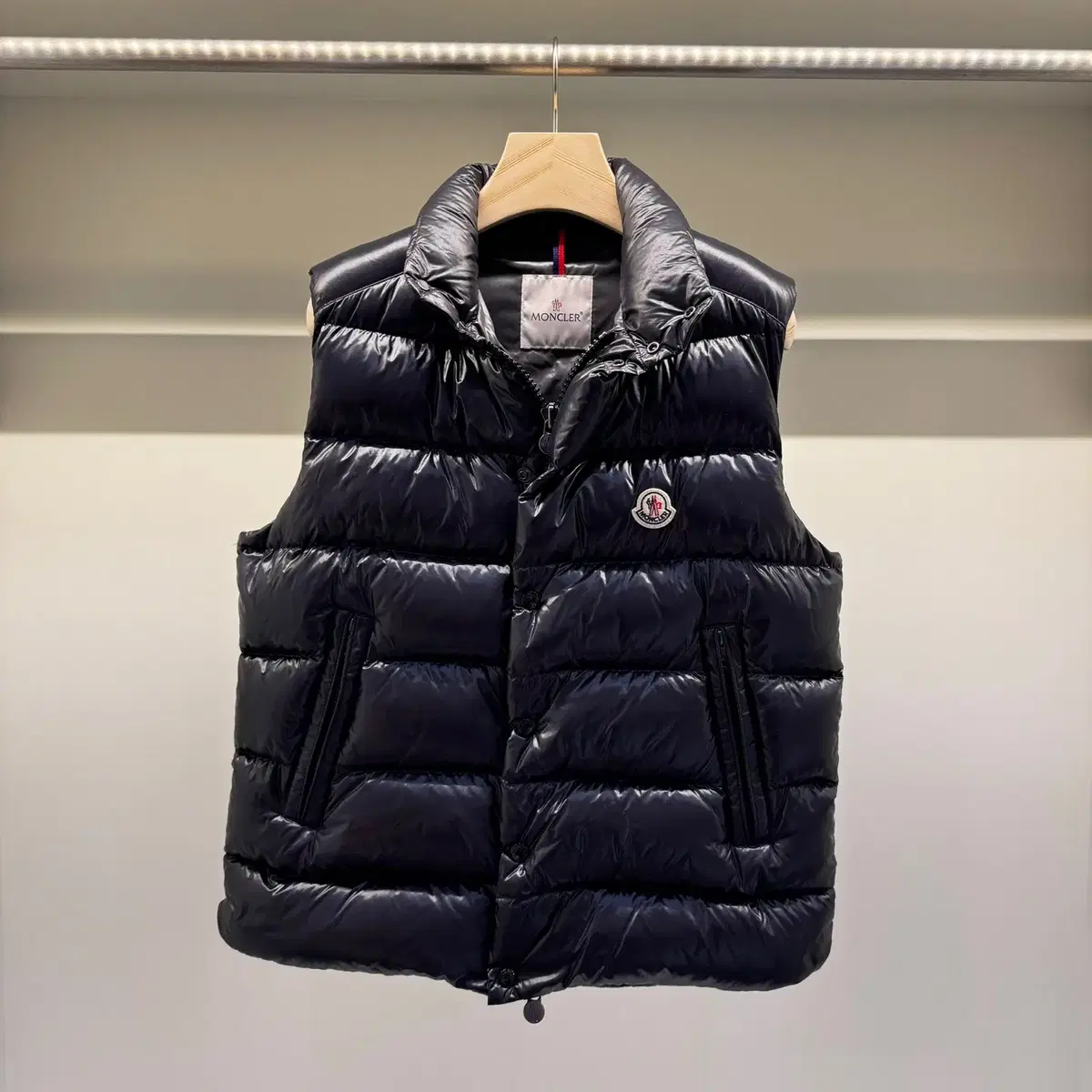 Size 2 / Moncler Tipped Glossy VestPadded Black