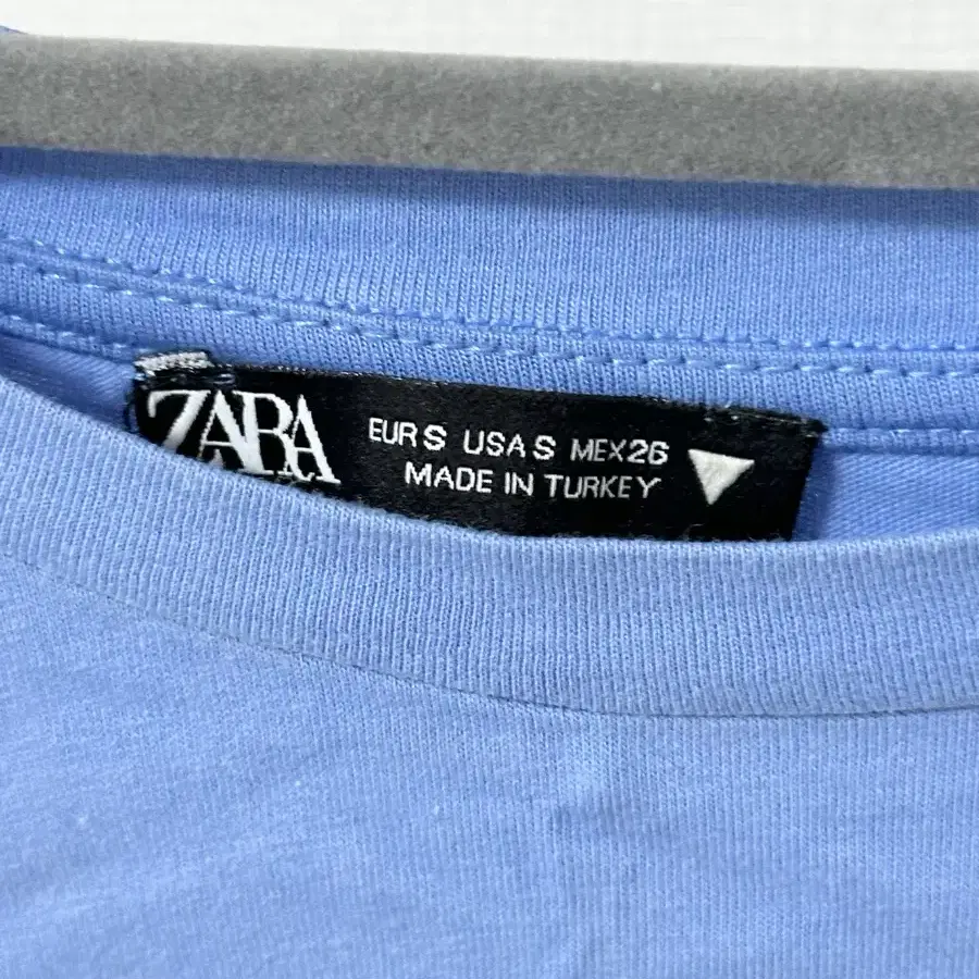 ZARA 자라 사이드 셔링 블루 탑