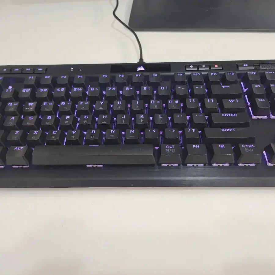 커세어 k70 tkl rgb 적축 팝니다