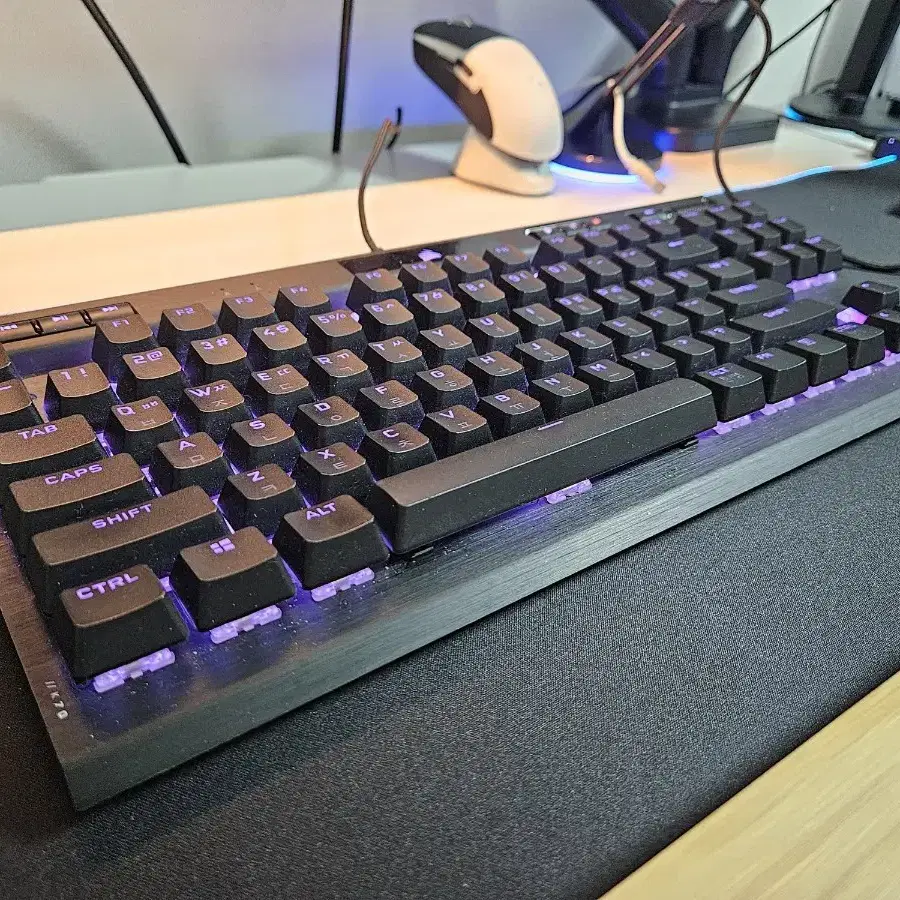 커세어 k70 tkl rgb 적축 팝니다