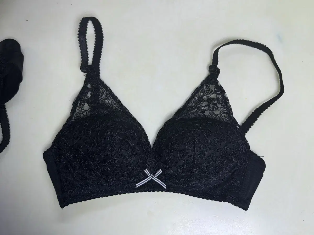 Lace bra 70A black