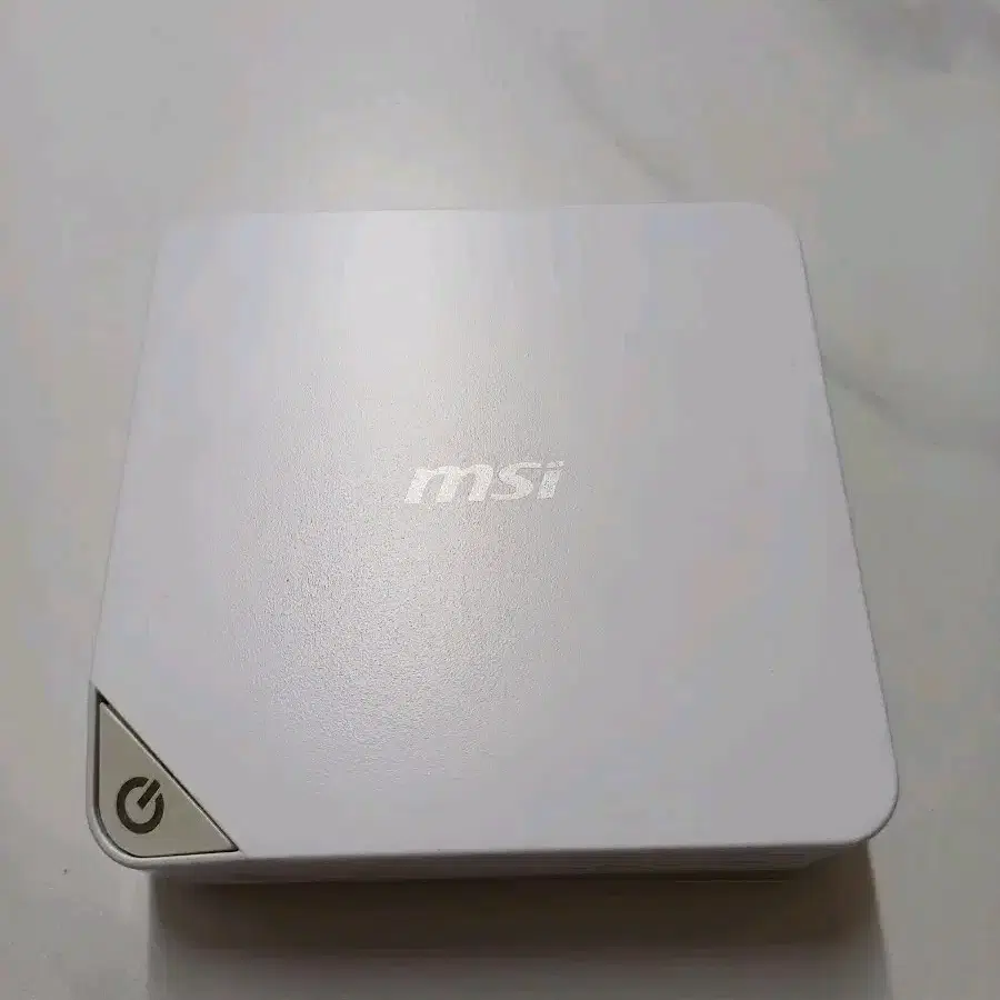 MSI Cubi Mini PC 화이트 판매합니다