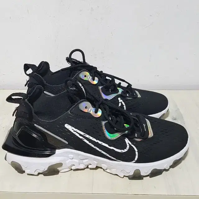 택포 240~245 정품 NIKE AIR REACT 리액트 경량 왕쿠션화