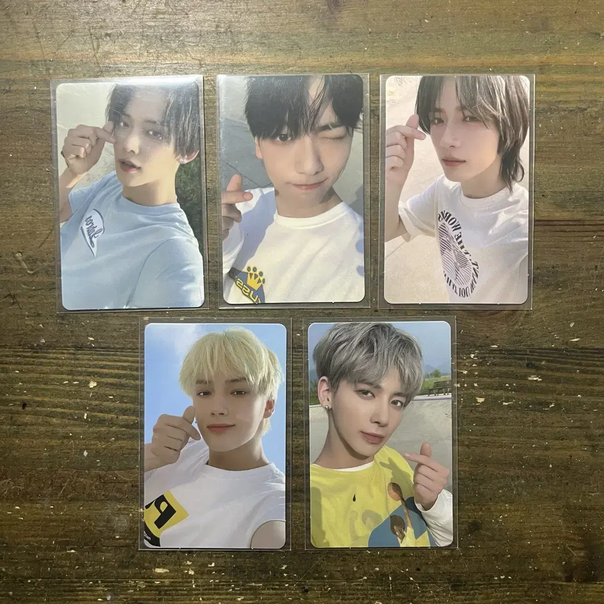 txt txt lew lover paoi photocard weverse pre-order benefit soobin yeonjun beomgyu taehyun hueningkai