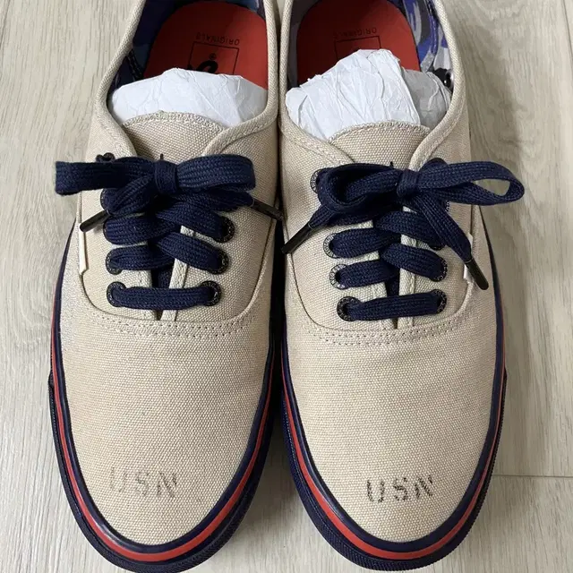 반스볼트X나이젤카본 어센틱 US10.5 285 vans vault