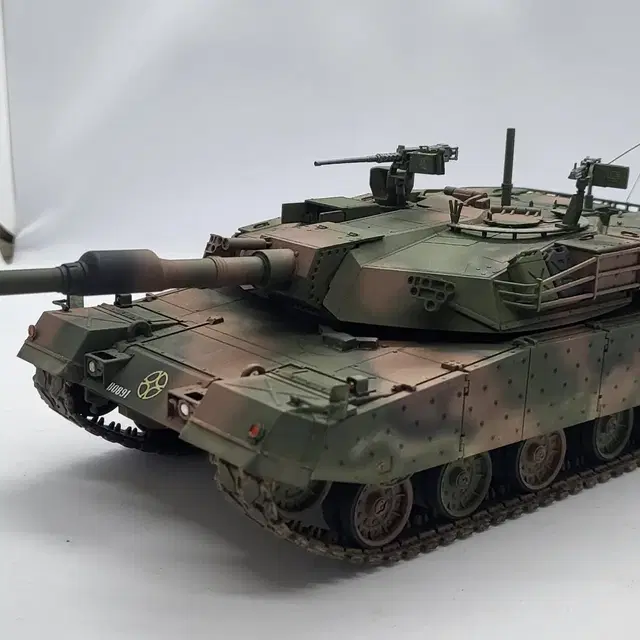 1/35 K1A1 전차 프라모델 완성품