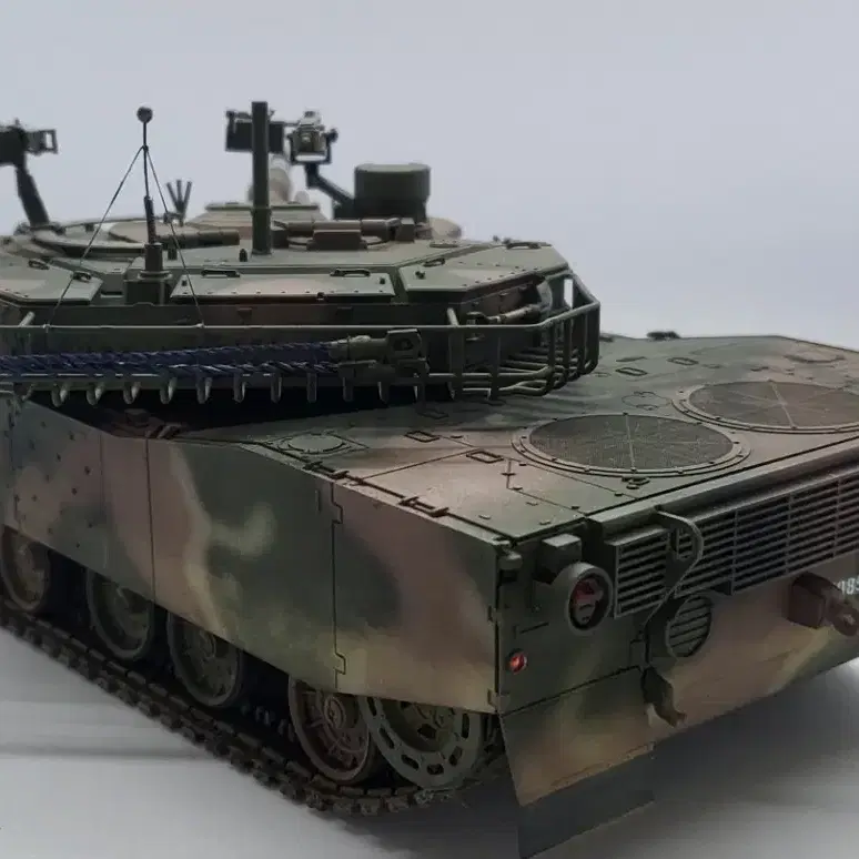 1/35 K1A1 전차 프라모델 완성품