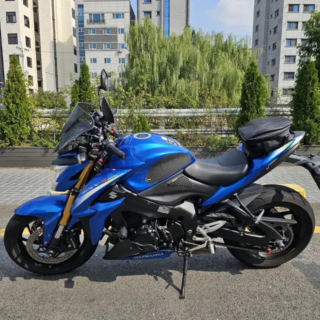 Gsx-s1000 아크라구변o 670만원 싸게 판매합니다! (r3