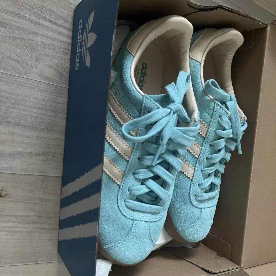 아디다스 GAZELLE 85, 230