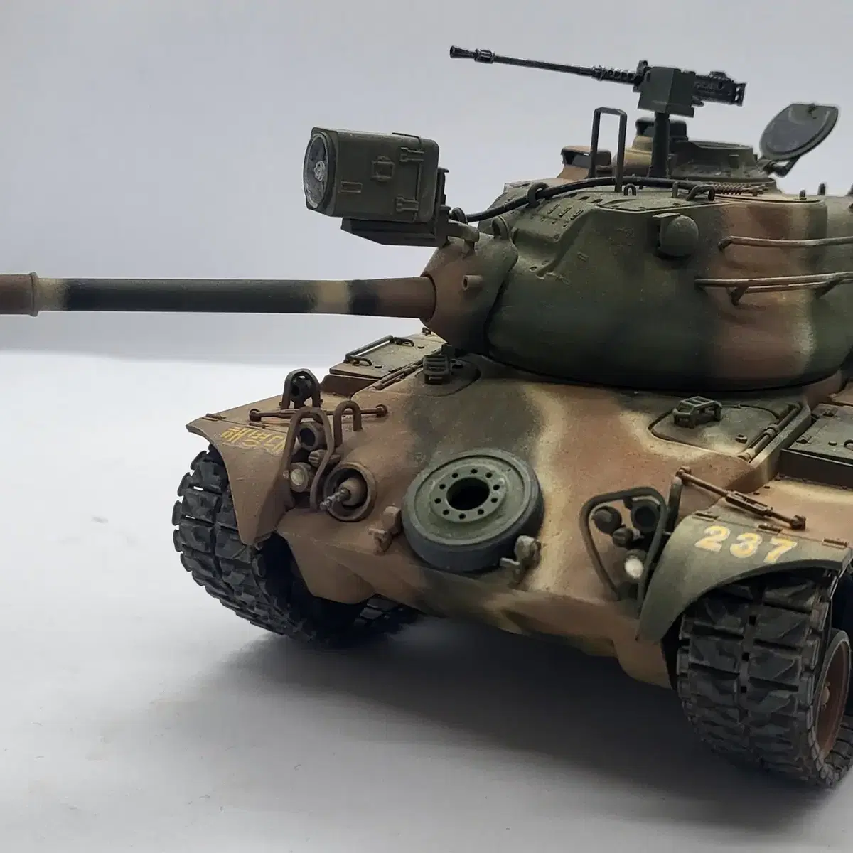 1/35 M-47 전차 프라모델 완성품