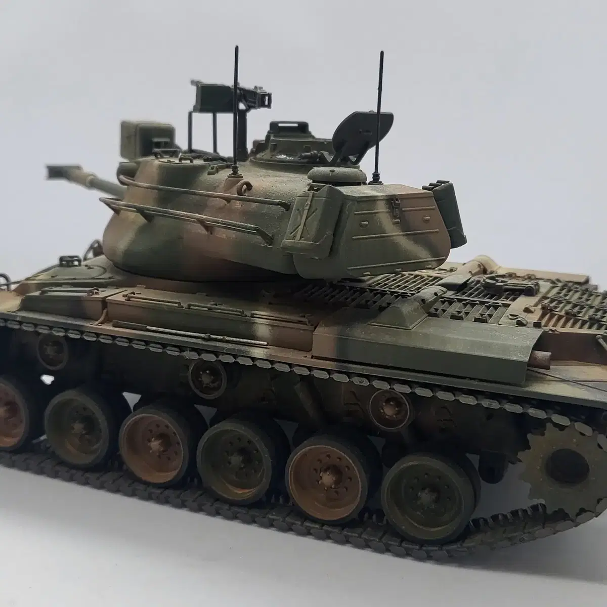 1/35 M-47 전차 프라모델 완성품