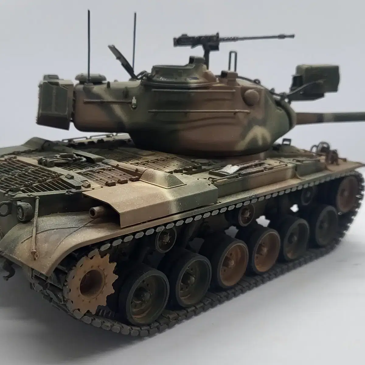 1/35 M-47 전차 프라모델 완성품