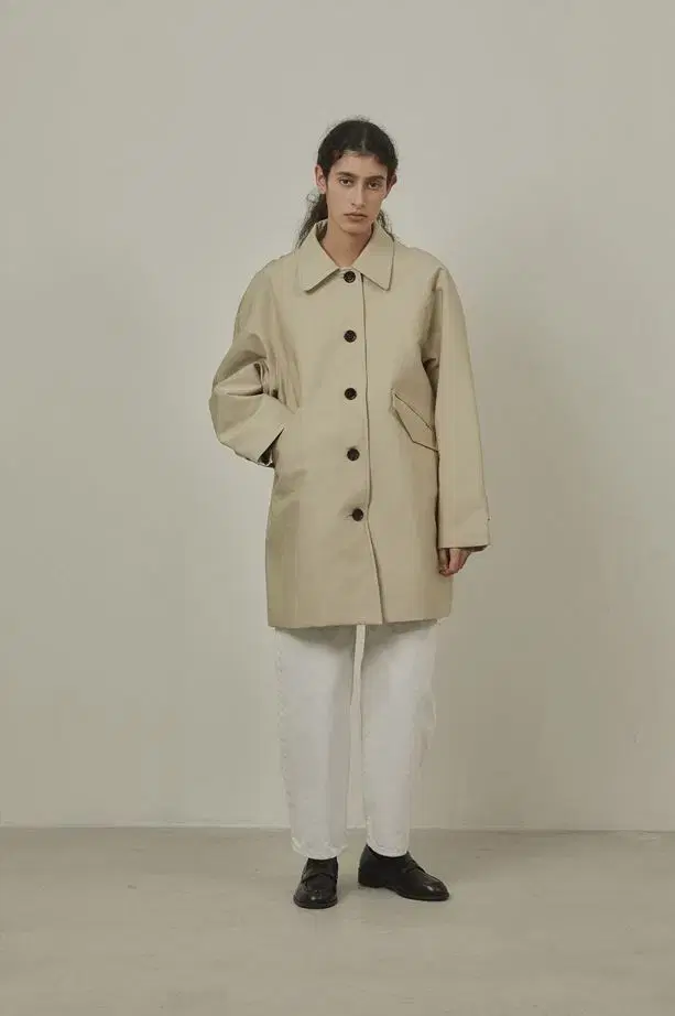 베이오드 BAIE OUD balmacaan half trench coat