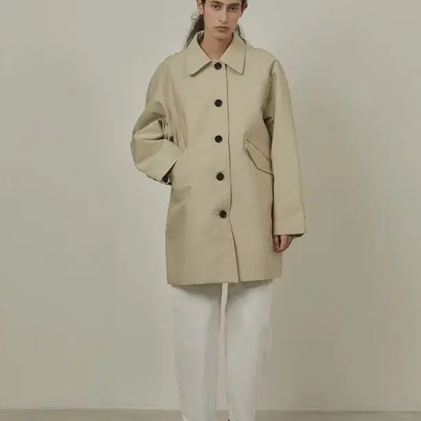 베이오드 BAIE OUD balmacaan half trench coat