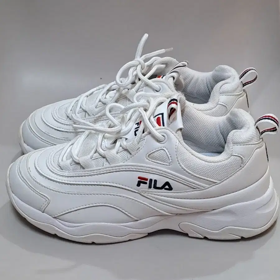 [FILA]운동화 화이트  어글리슈즈 FS1SIB1160X(240)