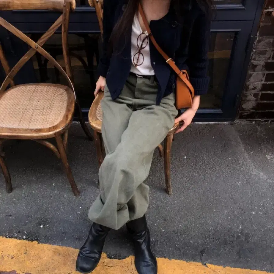 asel 마켓 Fall date pants 카키컬러 S사이즈