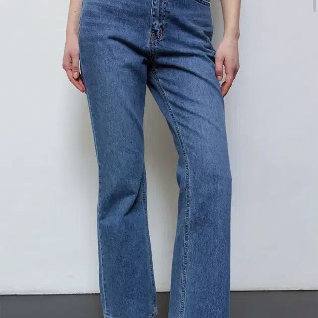 오어 부츠컷 청바지 / Ore Jeans Trapez fit