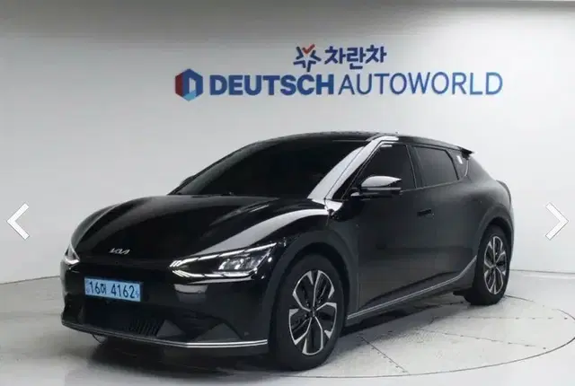 EV6 롱레인지 AWD 어스 무사로 짧은 키로수 최상급