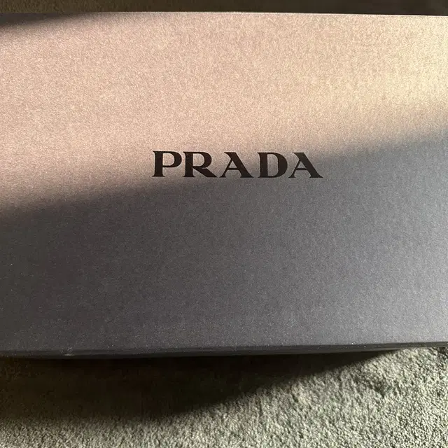 (새 상품) PRADA 프라다 나일론 스니커즈 275~280