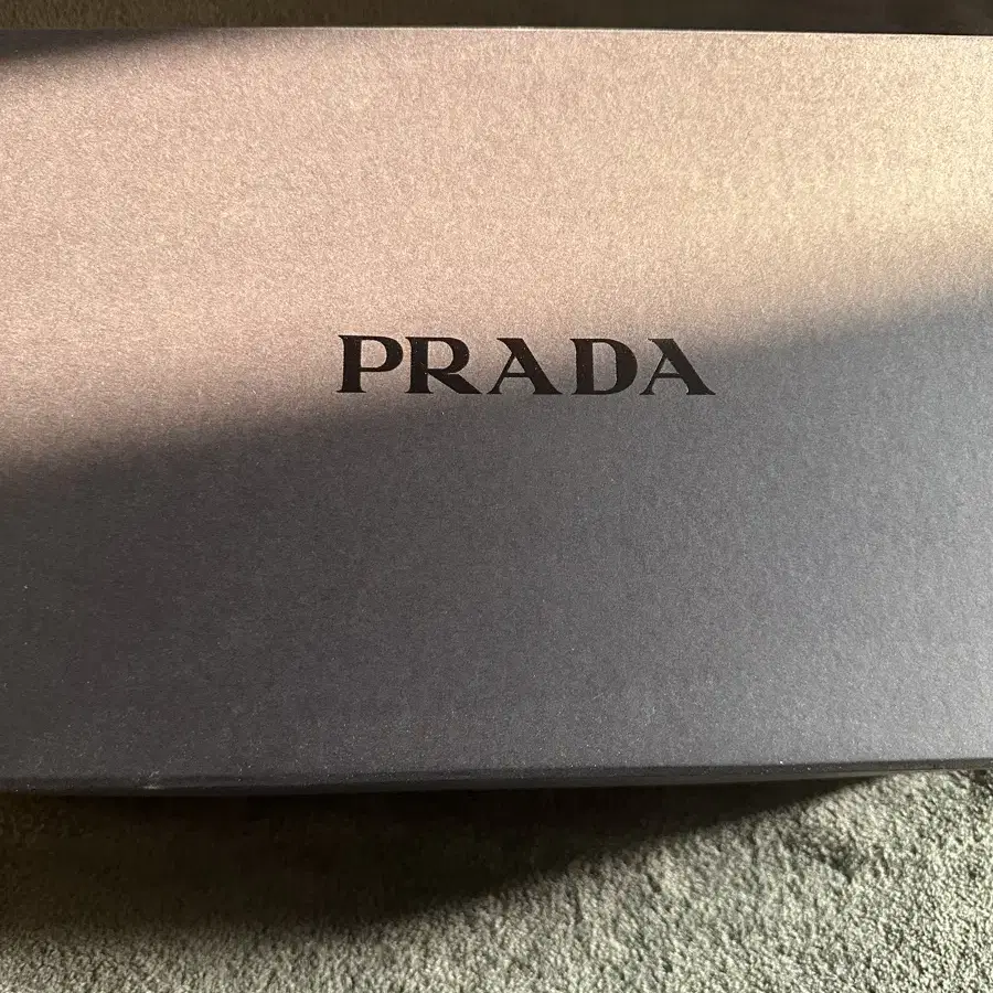 (새 상품) PRADA 프라다 나일론 스니커즈 275~280