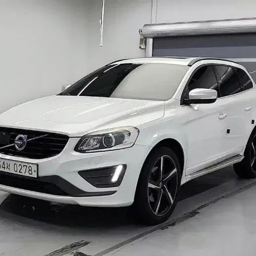 @15년식 볼보 XC60(1세대) D5 AWD R디자인