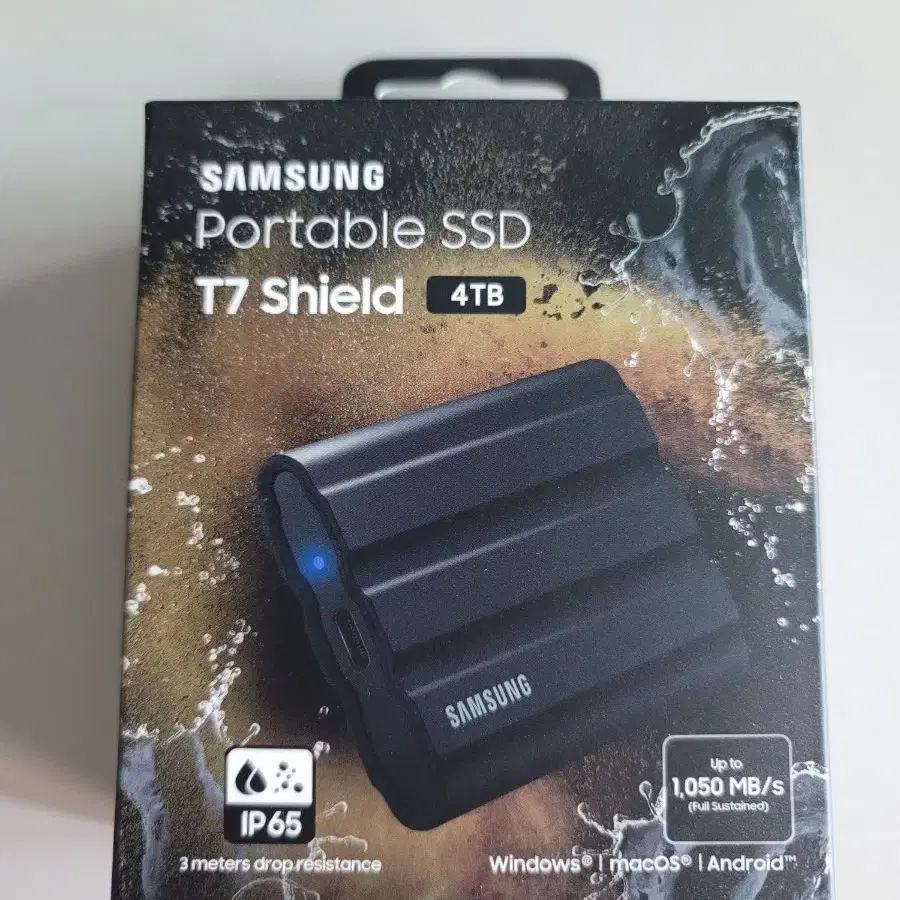 미개봉 삼성 T7 Shield 4TB 팝니다.