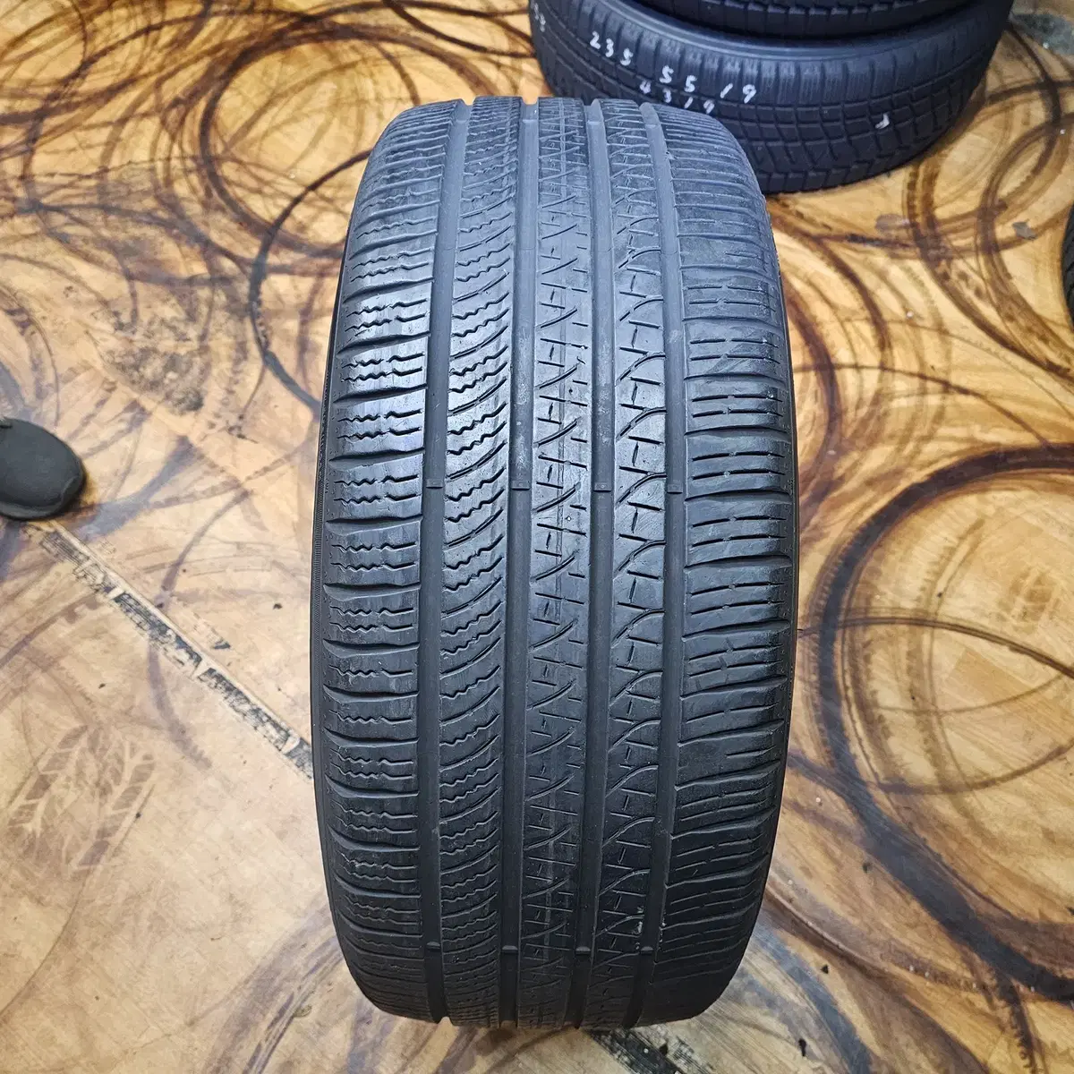 245/40R20  제네시스  순정타이어 1본 판매