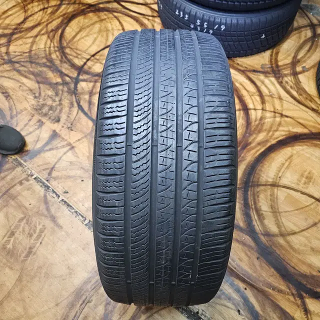 245/40R20  제네시스  순정타이어 1본 판매