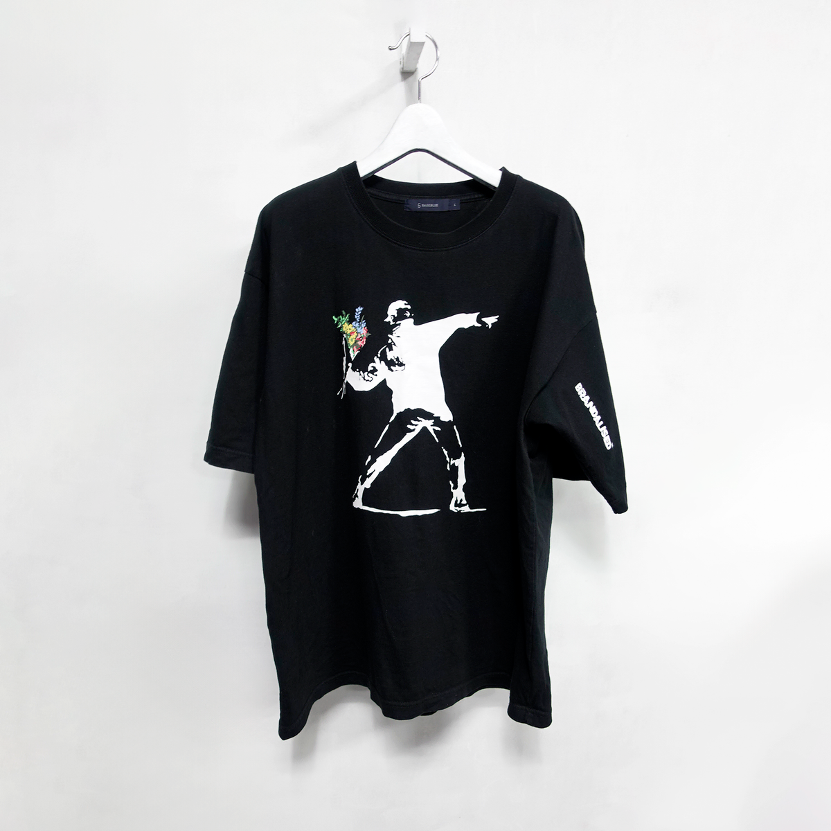 BANKSY FLOWER BOMBER 뱅크시 플라워보머 티셔츠 , L