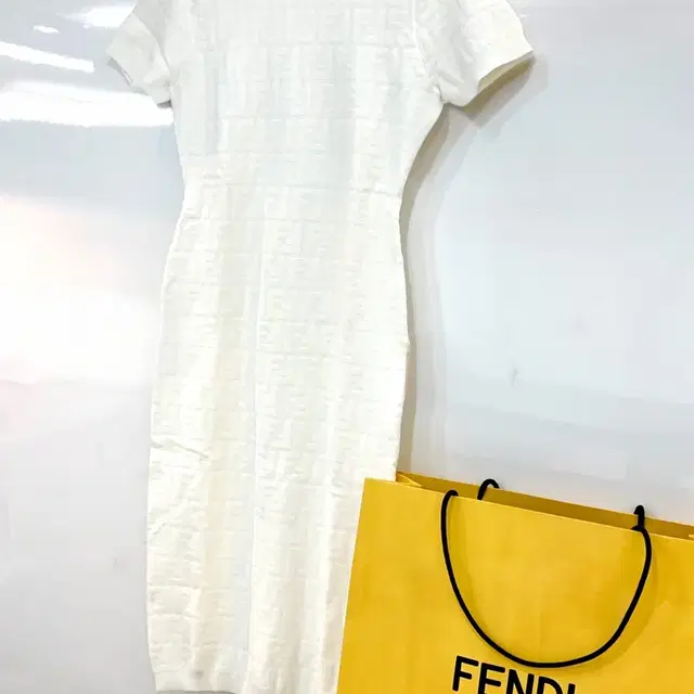 펜디 Fendi 반팔 원피스