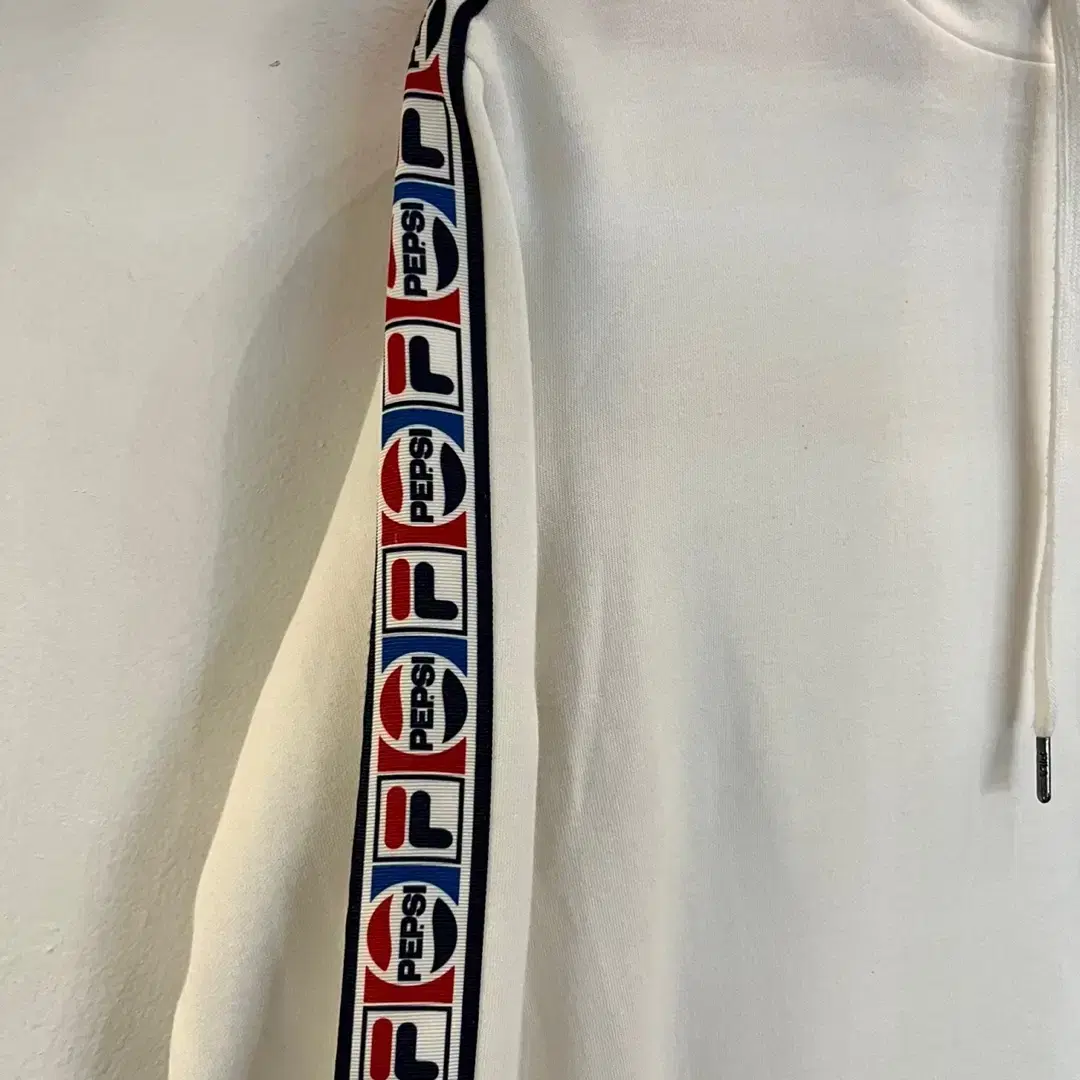 FILA X PEPSI 휠라펩시 콜라보 후드티