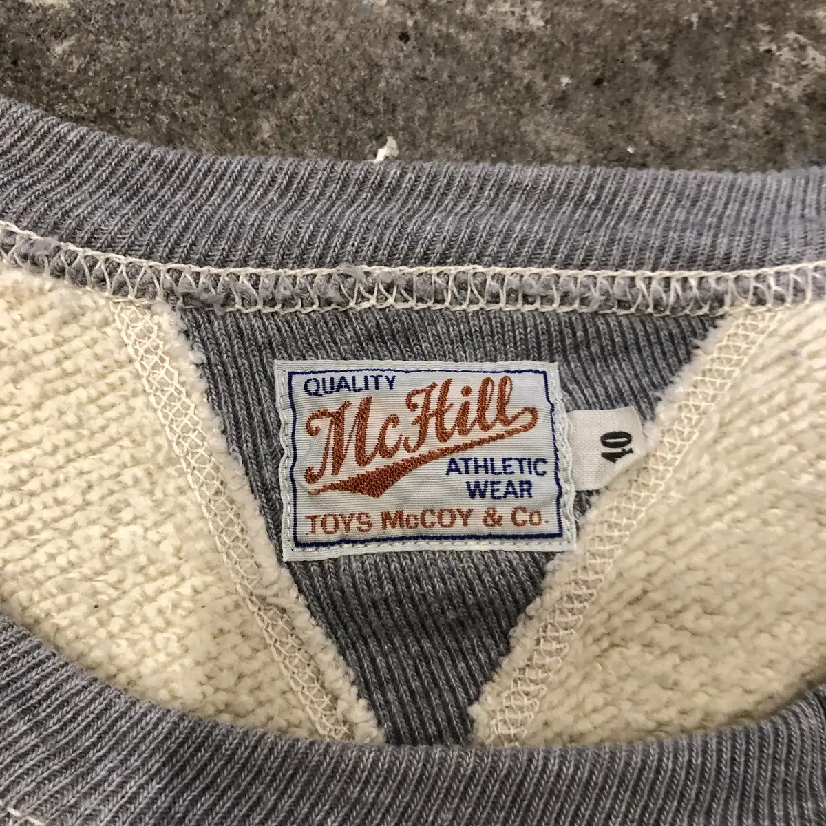 Toys McCoys Double V loopwheel sweater