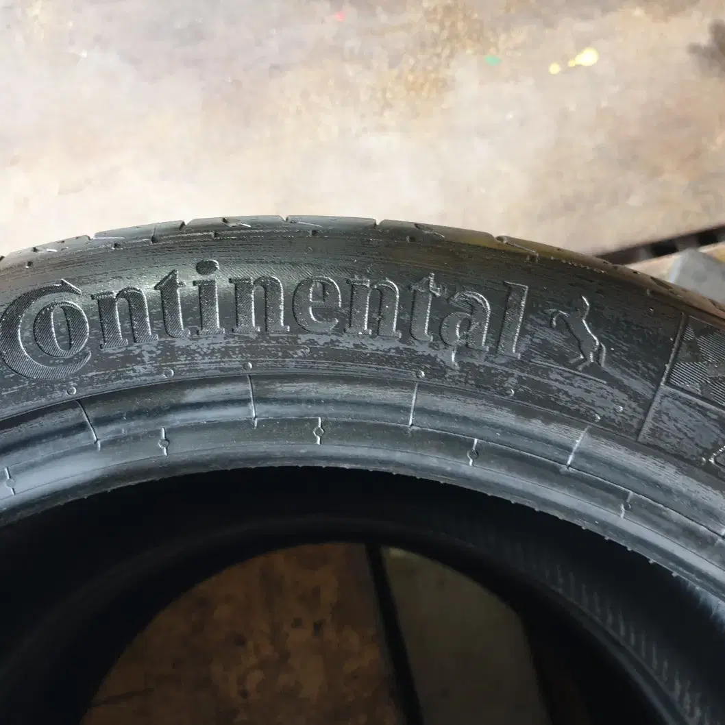 중고타이어 콘티넨탈타이어 맥스콘택트 MC6 275/35R19 2본 세트